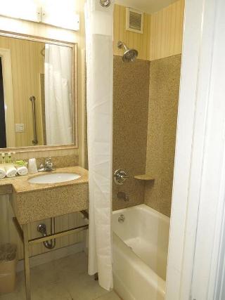 Room thumbnail 7