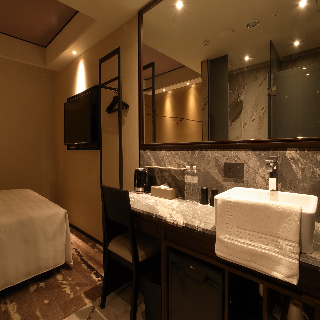 Room:DBL.IN