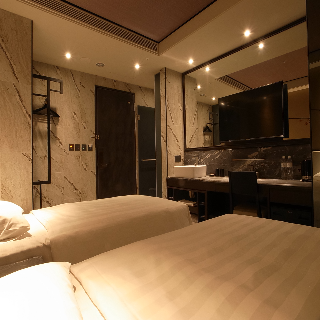 Room:TWN.IN