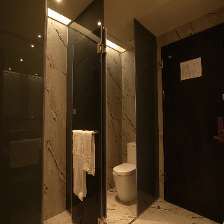 Room:TWN.CV