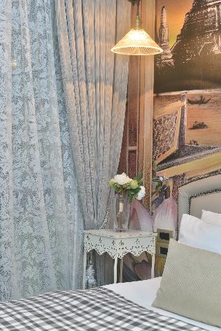 Room thumbnail 12