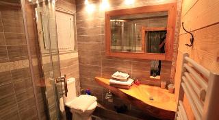 Chalet Odalys La Taniere, French Alps