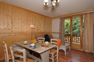 Residence Odalys Les Chalets de L'Arvan II, French Alps