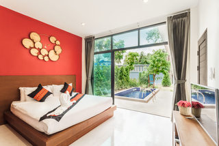 Room thumbnail 2