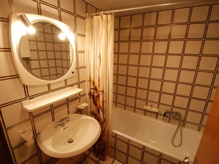 Albarè - One Bedroom No.3, Italian Alps