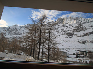 General view thumbnail 8