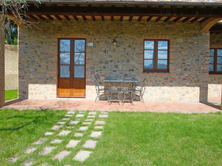 General view thumbnail 6