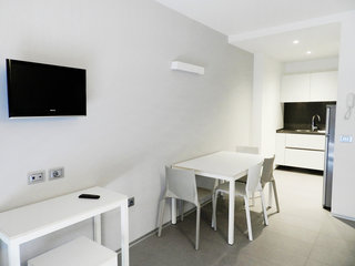 Comfort - One Bedroom, Lake Garda