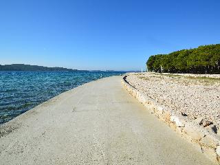 General view thumbnail 9