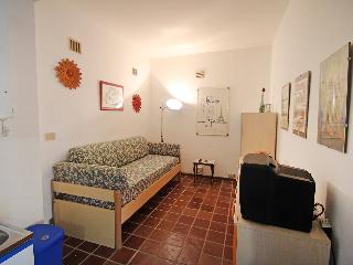 Patelle - Two Bedroom, Genoa