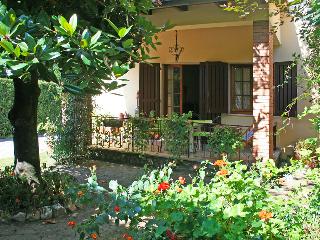 Patrizia - Two Bedroom, Lucca