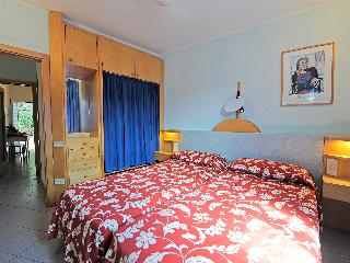 Riva Degli Etruschi - Two Bedroom No.4, Livorno