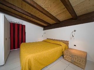Rosburgo - One Bedroom No.2, Abruzzo
