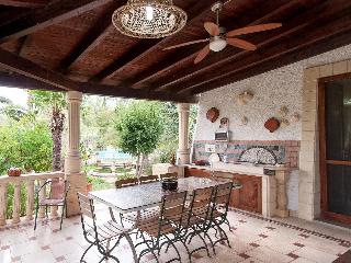 Villa Melissa - Four Bedroom, Puglia