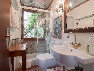 Villa Poggiobello - Two Bedroom, Lucca