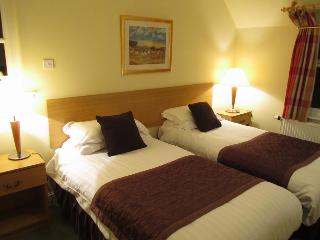 Bridge Of Cally Hotel, Perth