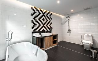Room thumbnail 32
