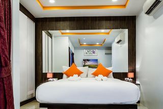 Room thumbnail 12