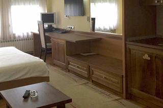 Room thumbnail 9