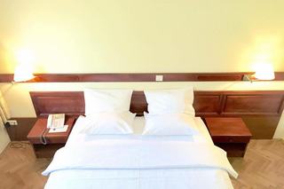 Room thumbnail 11