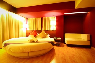 Room thumbnail 8