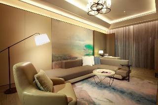 Room:SUI.PE-QN