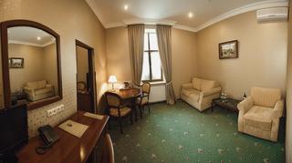 Room thumbnail 4