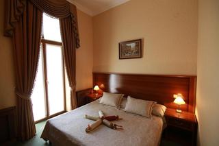 Room thumbnail 23