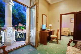 Room thumbnail 36