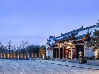 Ahn Luh Zhujiajiao