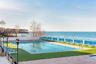Ramada Resort by Wyndham Unye