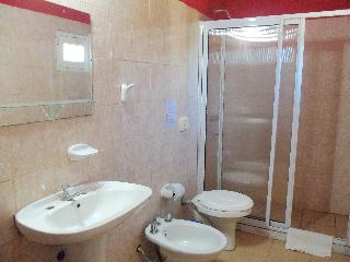 Room thumbnail 8