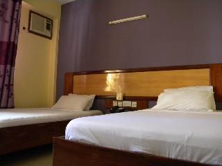 Room thumbnail 10