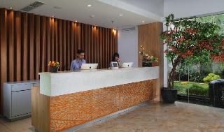 雅加达佩姆达麦克斯万酒店 Maxone Hotels at Pemuda Jakarta