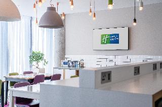 Holiday Inn Express Aberdeen Airport