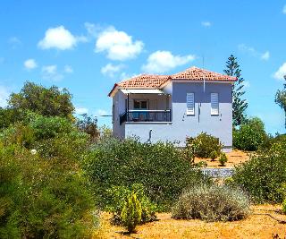 Romanos Beach Villas