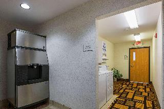 Quality Inn & Suites Belmont Route 151