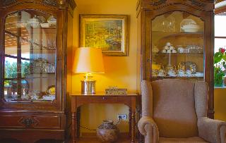 Room thumbnail 9