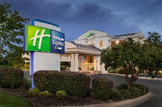Holiday Inn Express Suites Auburn University Area