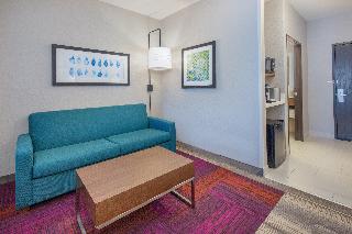 1 King Suite Additional Living Area