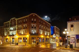 HOLIDAY INN EXPRESS HOTEL AND SUITES DEADWOOD-GOLD DUST CASINO
