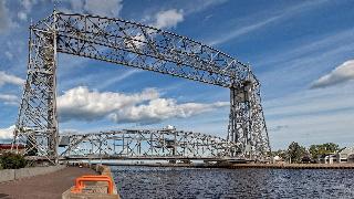 Holiday Inn & Suites Duluth-Downtown