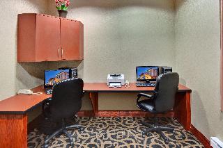 Newmarket Hotel and Suites