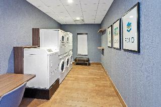 Staybridge Suites Albany Wolf Rd Colonie Center