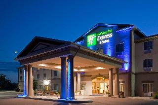 Holiday Inn Express and Suites Eau Claire North