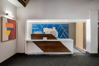 Holiday Inn Express & Suites Bentonville By IHG