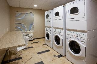 Candlewood Suites Bemidji