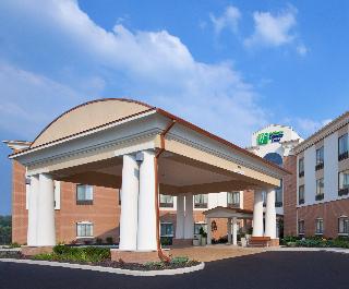 Holiday Inn Express and Suites Akron Regional Airp
