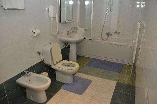 Room thumbnail 1
