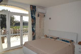 Casale Porto Contessa, Puglia